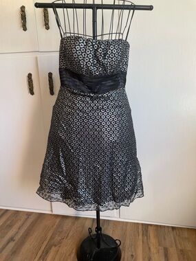 Eyeshadow Strapless Black and Silver Patterned Cocktail Dress